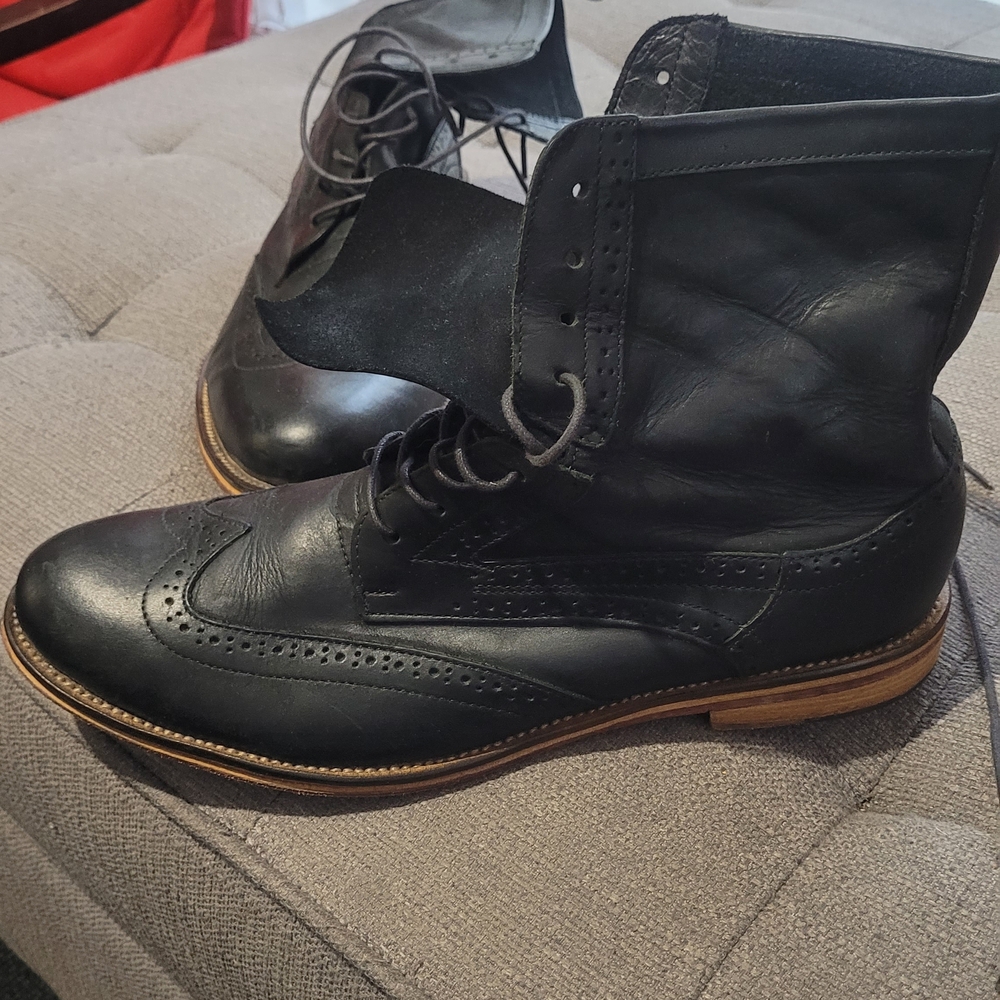 Men's Black Leather Chukka Wingtip Boots